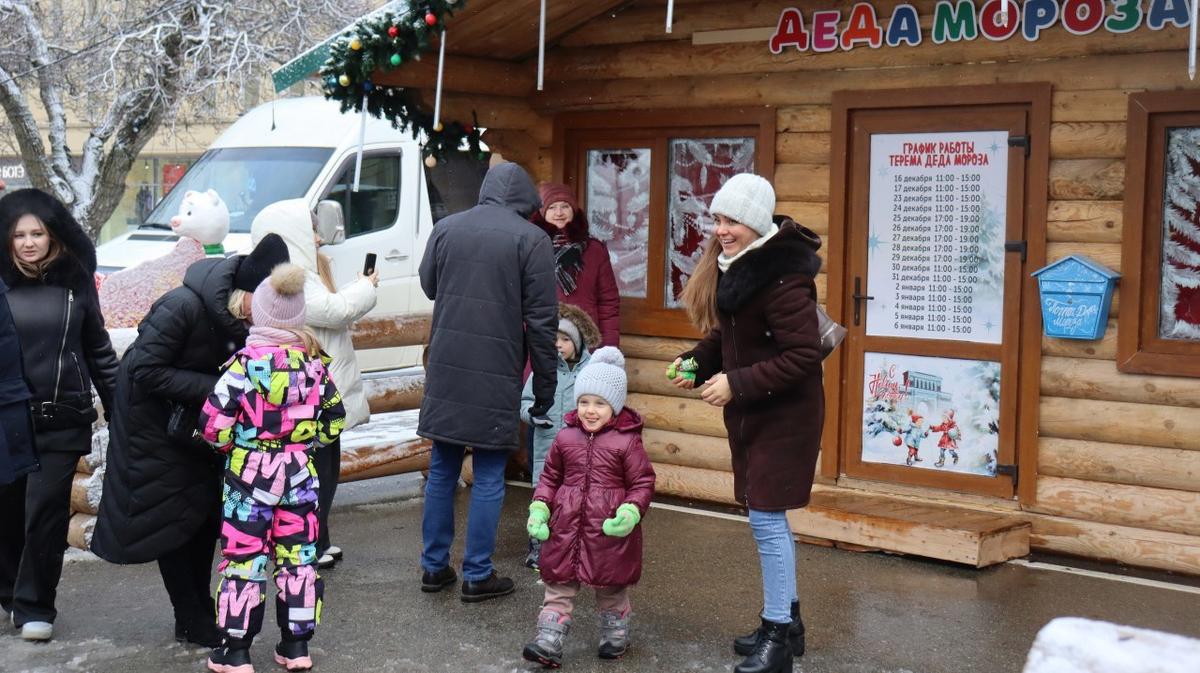 Терем Деда Мороза вновь работает в Ставрополе