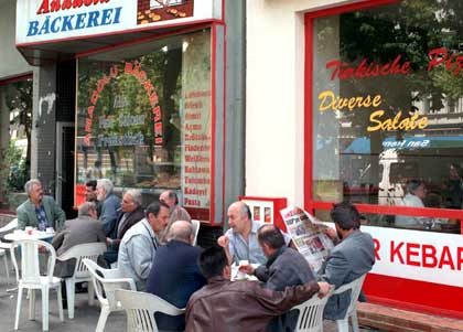 Традиционный турецкий кебаб, который можно отведать практически на каждом углу