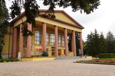 Ставропольский академический театр драмы имени М. Лермонтова ждет зрителей