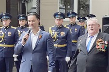 Алексей Ломанов и Игорь Никитин  на мероприятии «Парад во дворе ветерана»