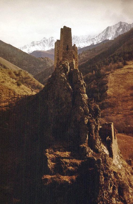 Знаменитая отвесная стена вершины Гиреч