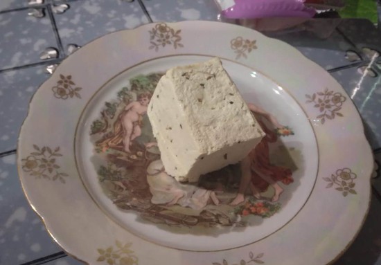 Сыр без исследований поставили в Кисловодский санаторий из Черкесска