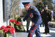 Игорь Клименов и почетные гости возложили цветы к мемориалу погибшим сотрудникам службы, ФСИН