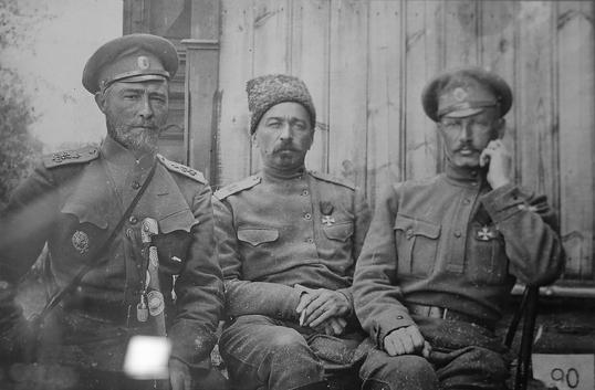 Генерал-майор Казимир Стефанович (в центре) с офицерами., Первая мировая война