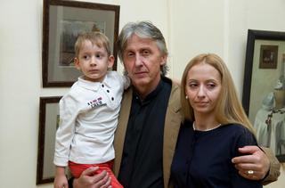 Юрий Орлов,  его дочь Валерия и внук Глеб. Фото Николая НИКОЛАЕВА, художник