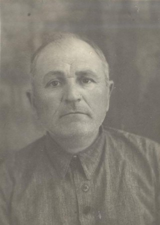 Мой дед Павел Нестерович Слёзкин, солдат ВОВ, умер в Ставрополе в 1967г.