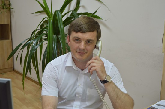 Глава администрации Ленинского района Александр Грибенник отвечает на вопросы читателей