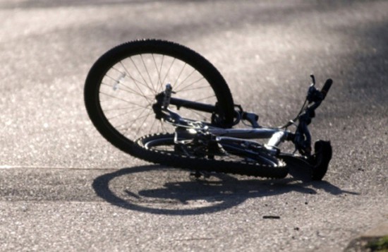 В Андроповском районе водитель без прав сбил 13-летнего велосипедиста