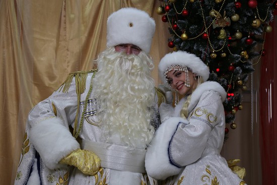 Ставропольские Дед Мороз и Снегурочка