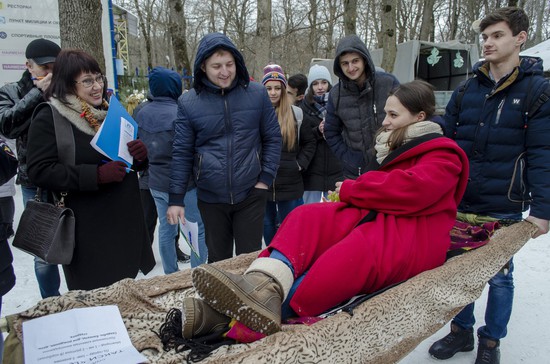 На катке парка Победы в Ставрополе 25 января состоялся молодёжный праздник «Татьянин день, или ЭКО-пикник». 