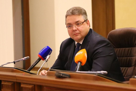 Губернатор Владимир Владимиров два часа отвечал на вопросы журналистов.