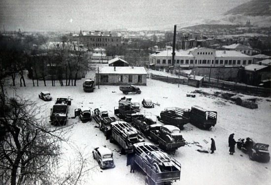 Брошенная немецкая техника в Пятигорске. Январь 1943 года.