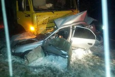 Столкновение легкового автомобиля с грузовиком в Буденновском районе