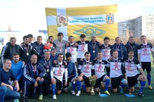 Футболисты "Электроавтоматики" - чемпионы Юга России 2017 года.