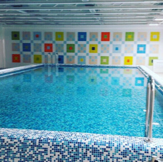 В новой школе Ставрополя есть два плавательных бассейна.