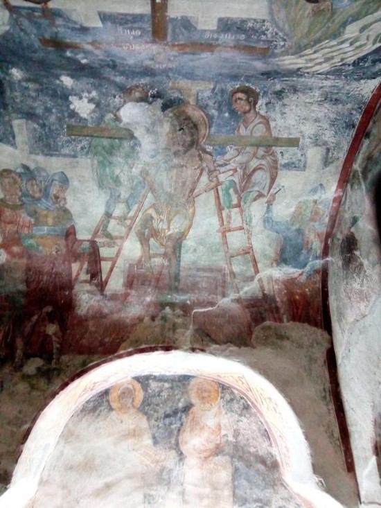 Древние фрески сохранились хорошо.