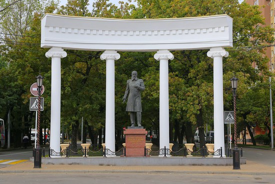 Бульвар Ермолова – визитка города.