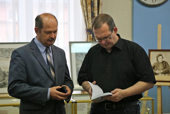 Участники X Абрамовских чтений Геннадий Мокшин и Борис Сажин.