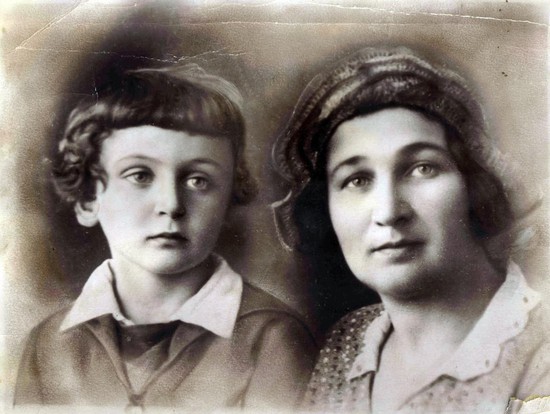 Мария Виленская с сыном Эммануилом.