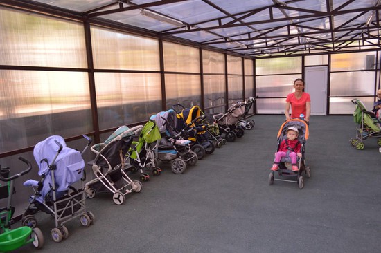 В детской поликлинике № 2   Ставрополя появилась крытая колясочная.