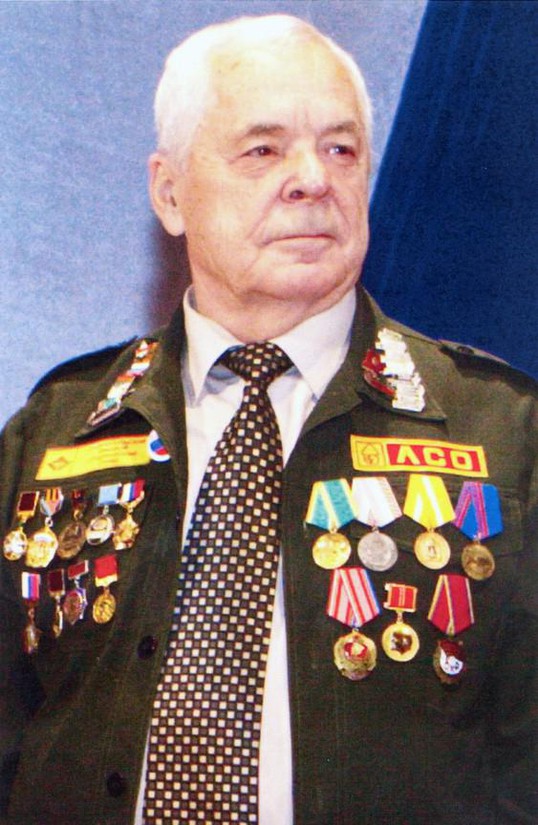 Александр Попов.