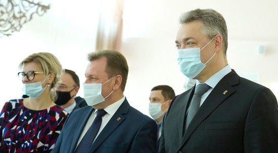 Губернатор Владимир Владимиров и глава Ставрополя Иван Ульянченко побывали в новом детском саду.