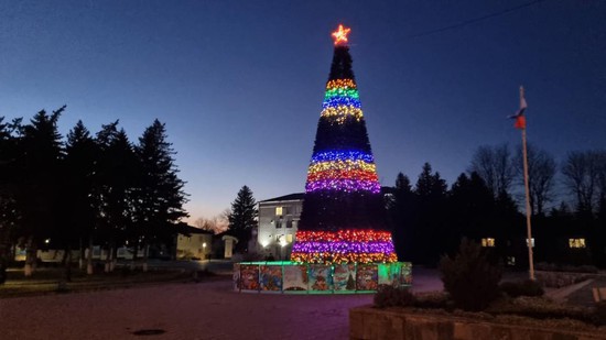 Новогодняя елка. Фото администрации Предгорного округа