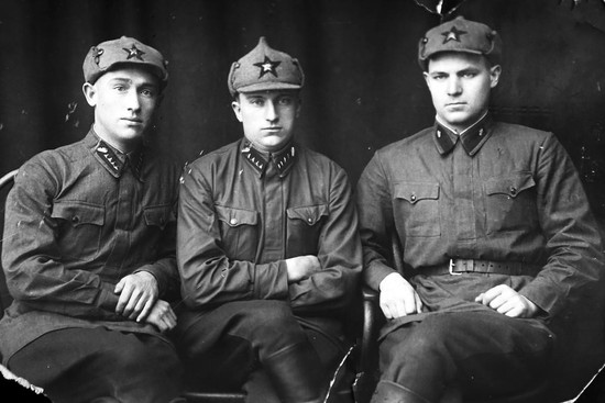 Сергей Ковалев с боевыми товарищами. Финская кампания.