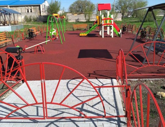 Новая детская площадка. Администрация Петровского горокруга Ставрополья