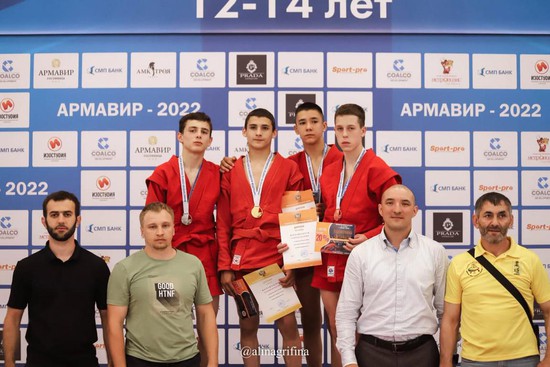 Победителем всероссийского турнира по самбо стал ставрополец Максим Бакашвили