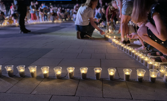 Балалайка из свечей на Феррум-площади. Пресс-служба администрации Железноводска
