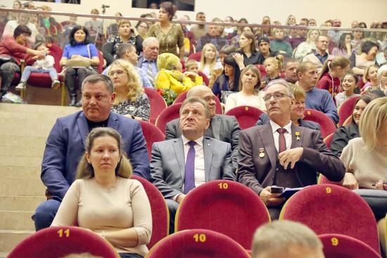 В зрительном зале -  Сергей Дубровин, Иван Ульянченко и Александр Виниченко