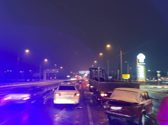 Попутное столкновение 3 авто в Ставрополе. Фото ГИБДД СК