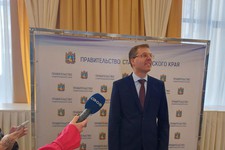 Сергей Измалков пообщался с представителями СМИ. Фото Юлии Семененко