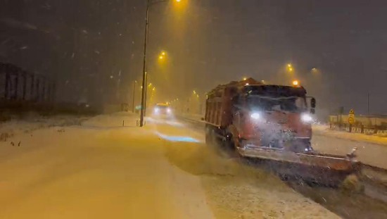 Снегопад и метель вновь накрыли Ставрополь