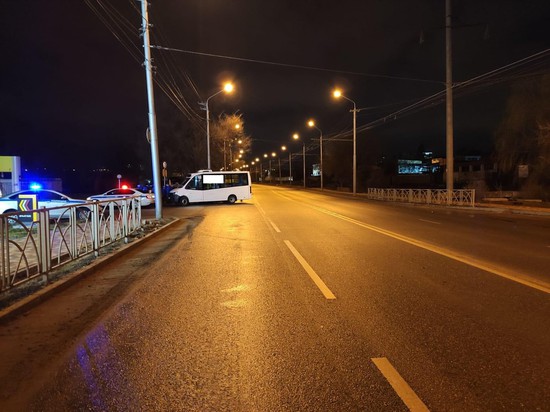 Из-за нарушения проезда маршрутчиком пострадали два человека в Ставрополе. Фото ГИБДД СК