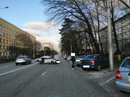 В Ставрополе в ДТП повреждены 4 авто. Фото ГИБДД СК