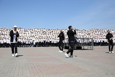 Фото: Архив пресс-службы администрации города Ставрополя. Детский хор и группа «ПослеZавтра»
