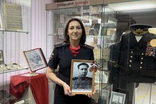 На фото внучка ветерана Юлия Лашкова,  старший лейтенант внутренней службы полиции Ставрополя