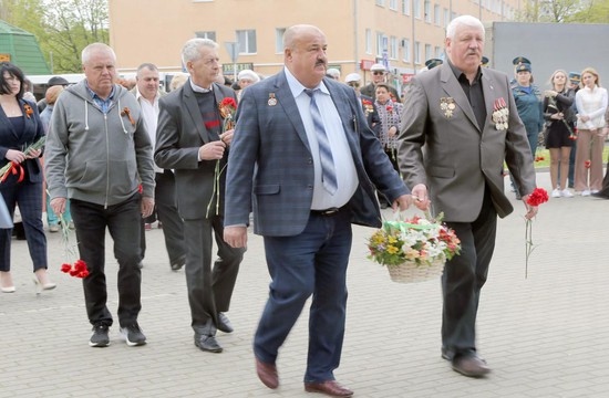 Руководитель регионального отделения «Союз  «Чернобыль»  Михаил Хлынов (слева)