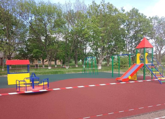 Новая детская площадка. Администрация Советского горокруга Ставропольского края