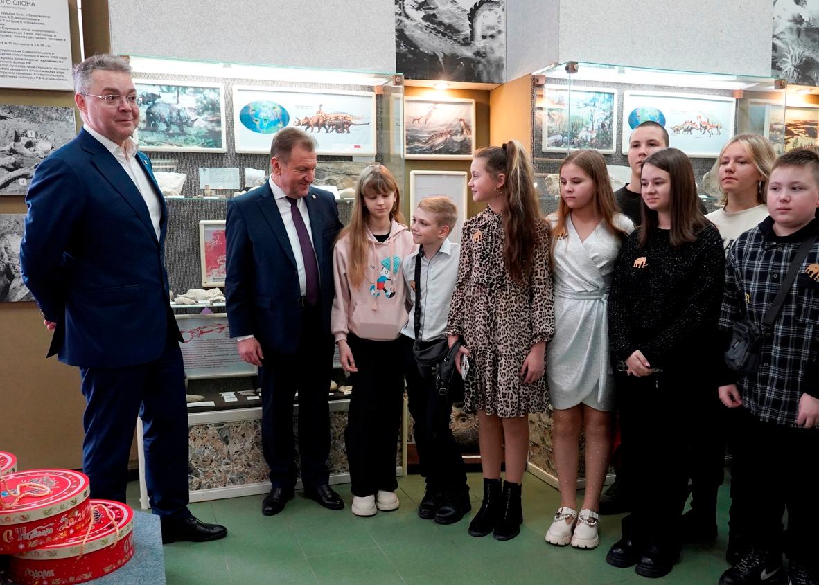 Власти Ставрополя и еще трех городов края приняли в гости антрацитовских детей