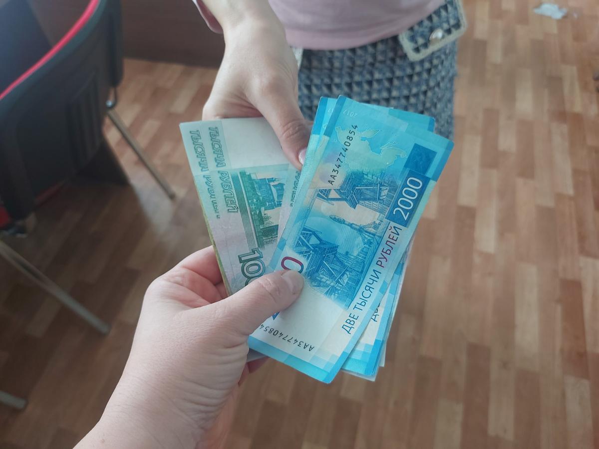 На Ставрополье пенсионерка отдала мошеннику 800 тысяч рублей на помощь дочери