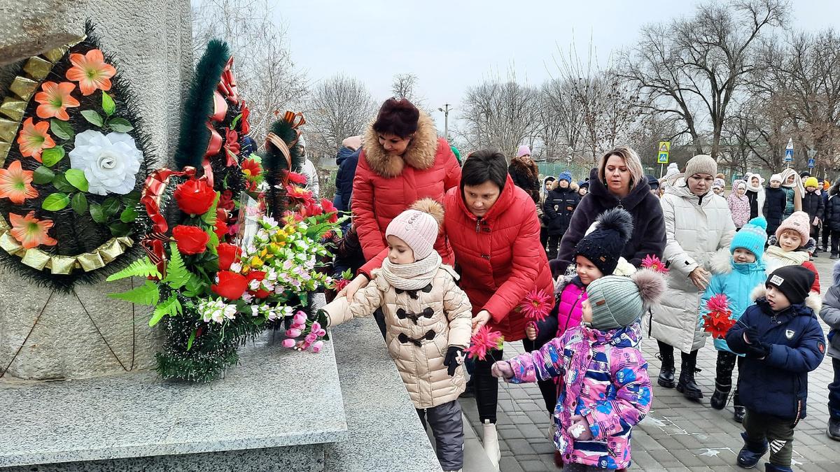 В Петровском округе прошли памятные мероприятия