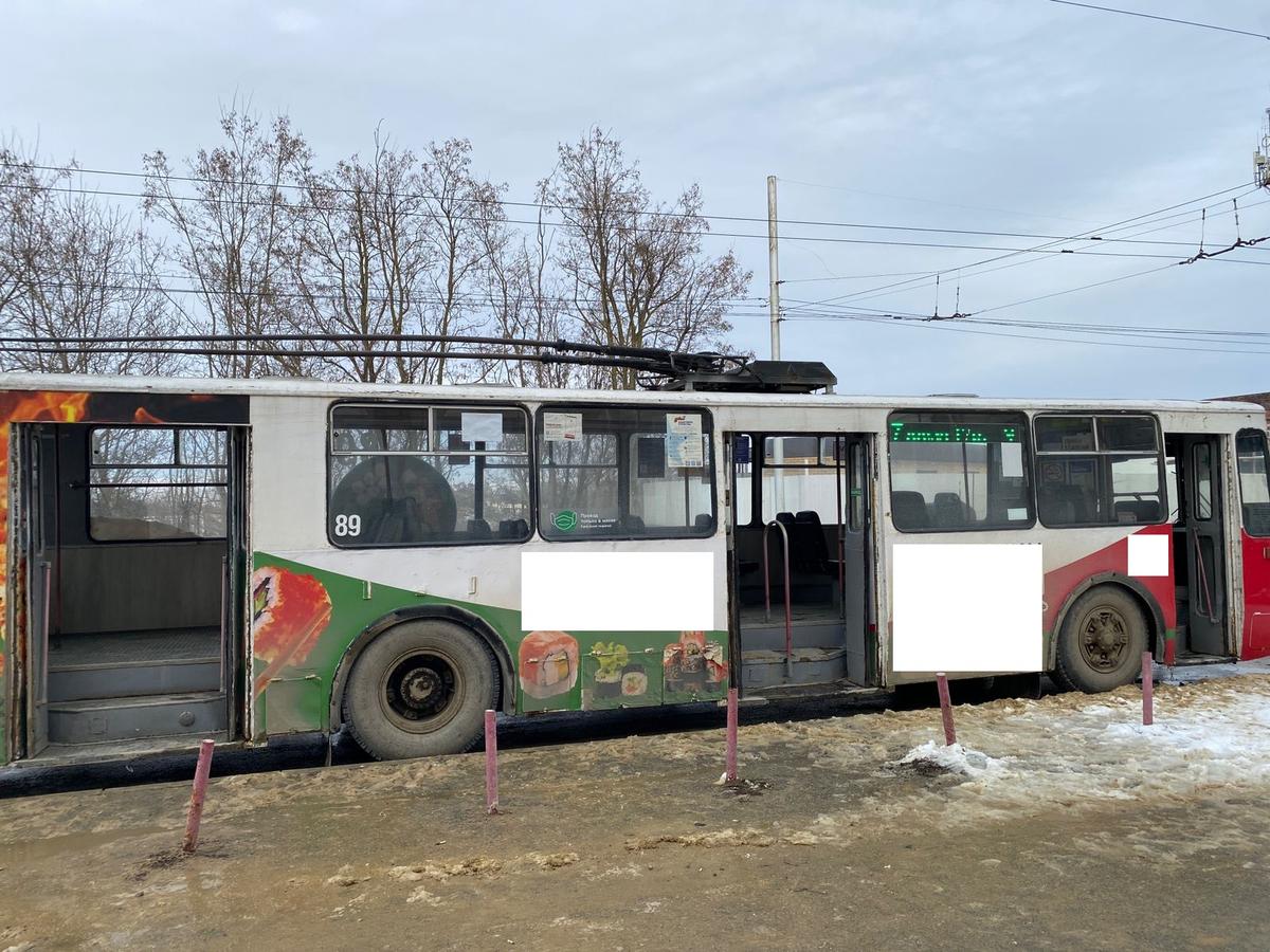 Пожилая пассажирка троллейбуса в Ставрополе получила травмы