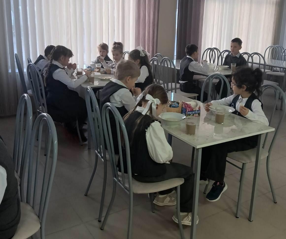 На Ставрополье дети всех бойцов СВО в школах будут получать горячее питание