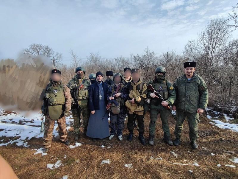 Представители ставропольской епархии отвезли гумпомощь разведке бригады «Терек»