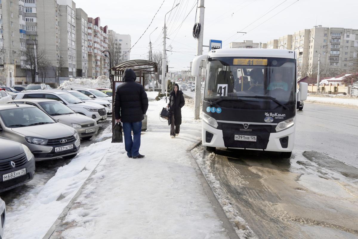 Мэр Ставрополя взял на контроль вопросы горожан с прямой линии губернатора