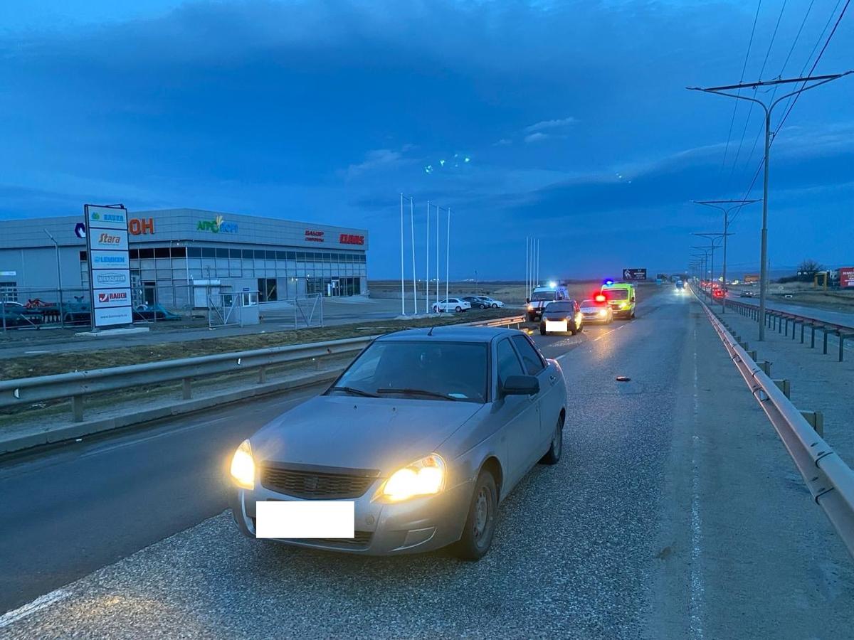 На Старомарьевском шоссе в Ставрополе случилось попутное столкновение двух машин
