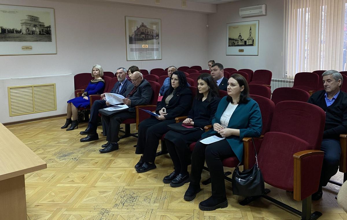 В Ессентуках, Новопавловске, поселке Ясном установят мемориальные доски героям